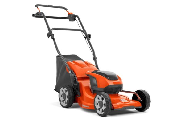 Husqvarna LC137i Cordless Electric Lawn Mower | Torne Valley