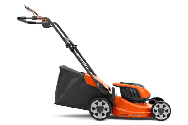 Husqvarna LC137i Cordless Electric Lawn Mower | Torne Valley