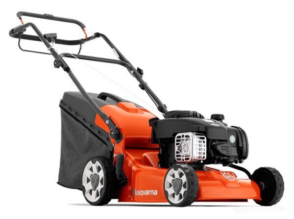 Husqvarna LC 140SP Self-propelled Petrol Lawn Mower | Torne Valley