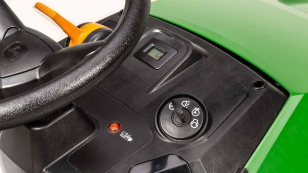 John Deere X117R Ride-on Lawn Mower - Image 2