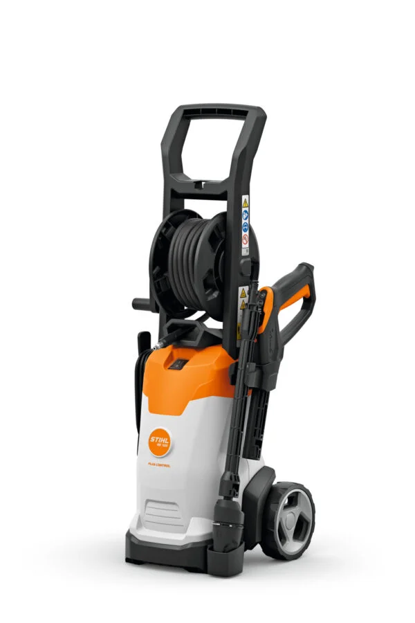 RE 100 PLUS Pressure Washer