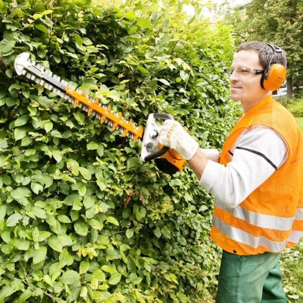 STIHL HS 56 C-E Petrol Hedge Trimmer 24" Blade | Torne Valley