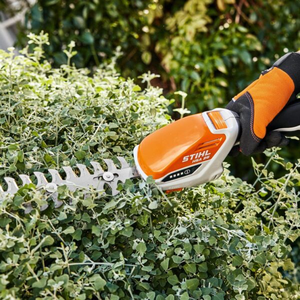 STIHL HSA 26 Cordless Shrub & Grass Shears Set | Torne Valley