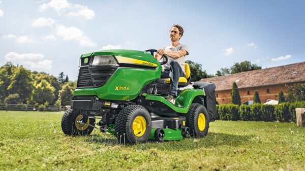 John Deere X350R Lawn Tractor