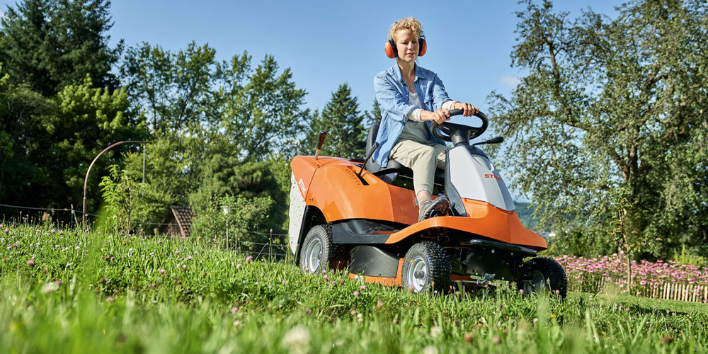 Ride on mower