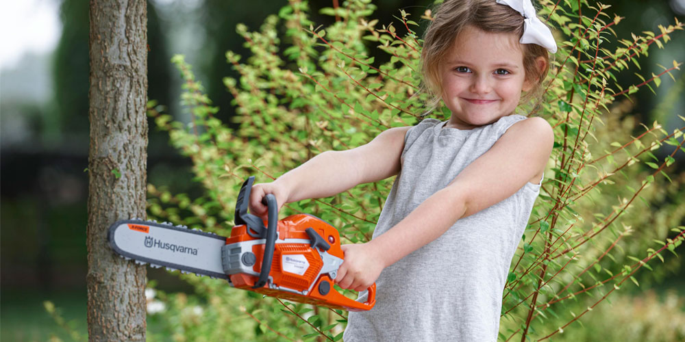 Chainsaw toy
